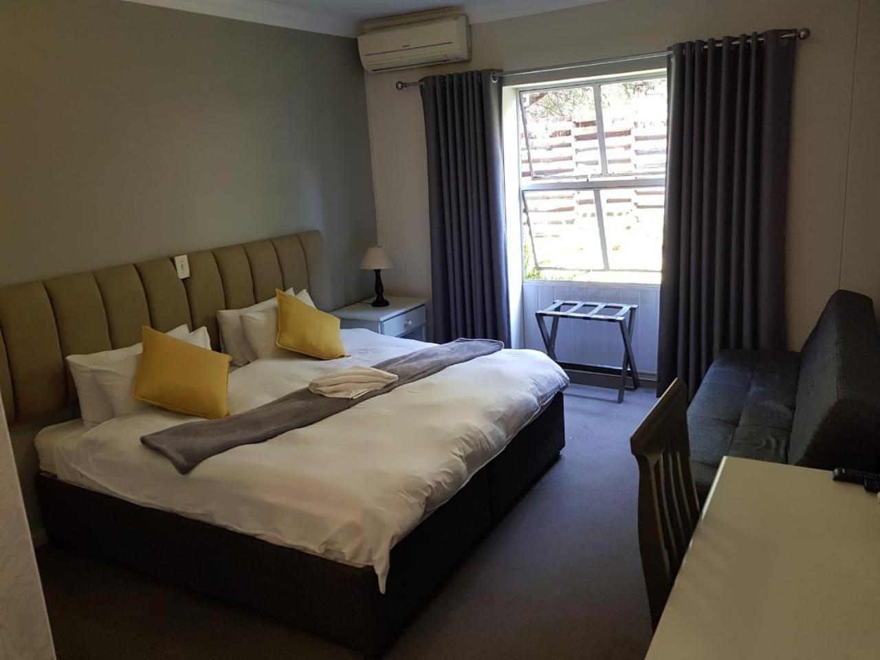 Vista Ort Hotel Kempton Park Quarto foto